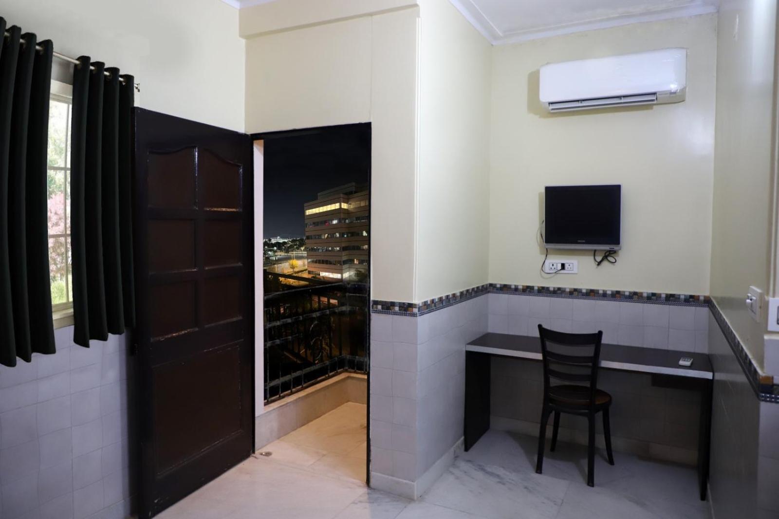 Hotel Traditional Inn New Delhi Luaran gambar